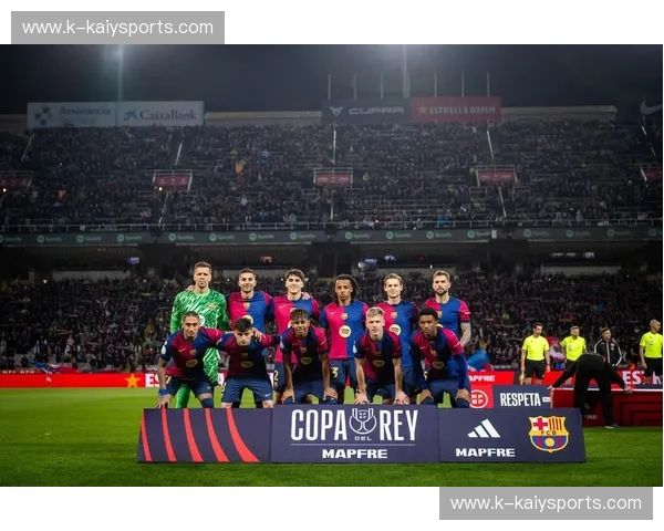 蓝色火焰与红色风暴的交织：拜仁慕尼黑与佛罗伦萨的史诗对决